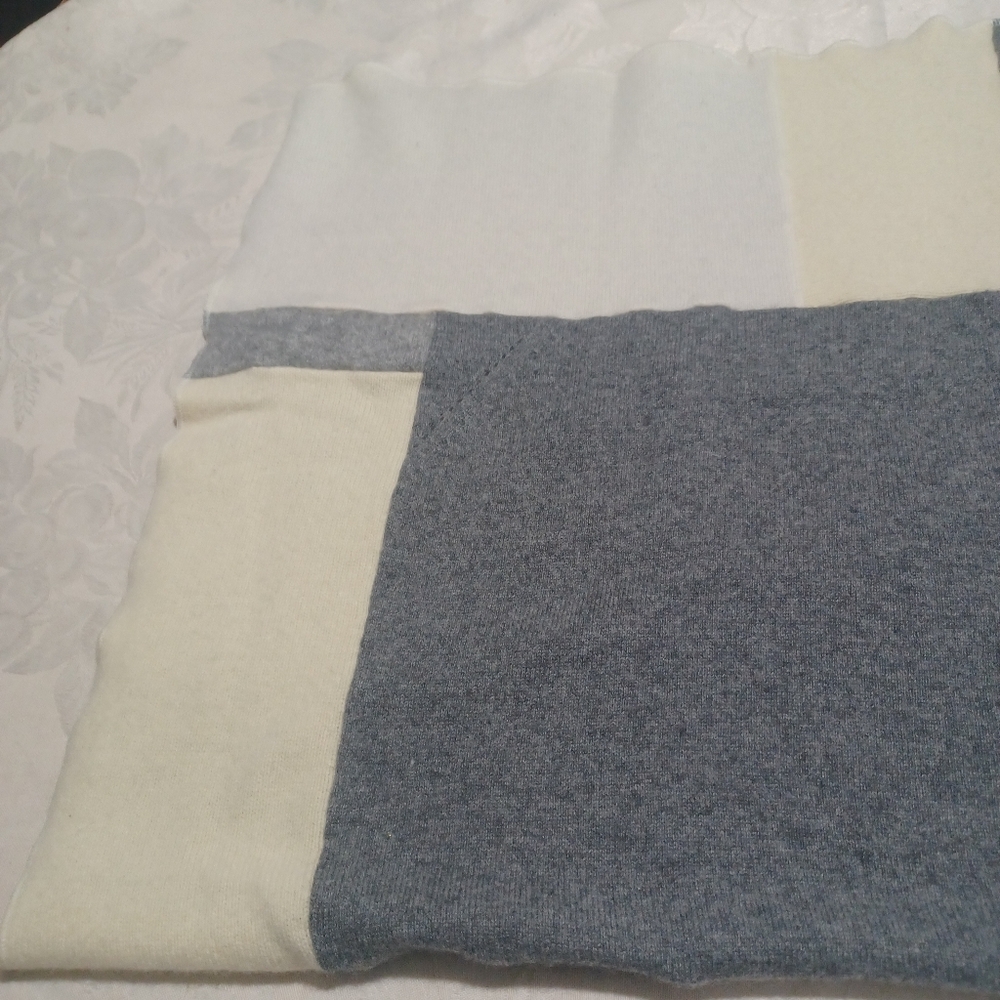 NWT, Cashmere Baby or Travel Blanket by trash-a-porter from Barneys NY - Picture 3 of 16
